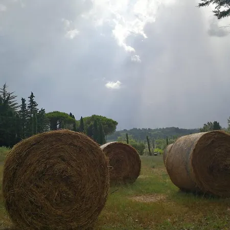 Masseria Le Querciole Couette-café 3*