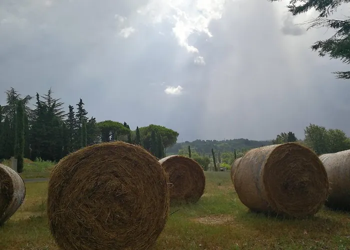 Masseria Le Querciole Bed & Breakfast 3*